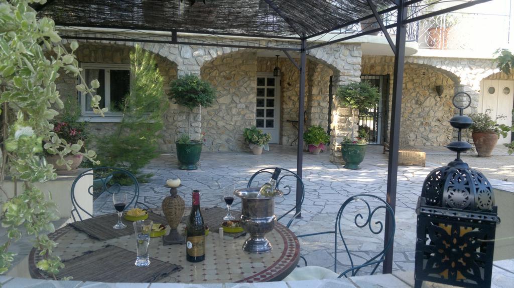 Gites Maisons De Vacances Domaine La Chamade Carpentras Kamer foto