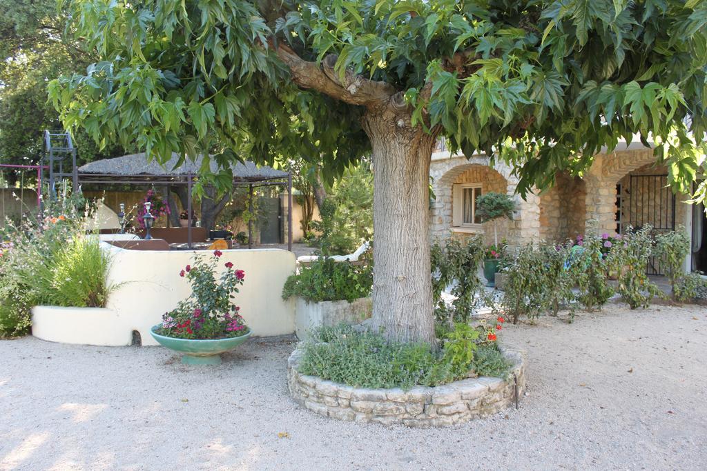 Gites Maisons De Vacances Domaine La Chamade Carpentras Kamer foto