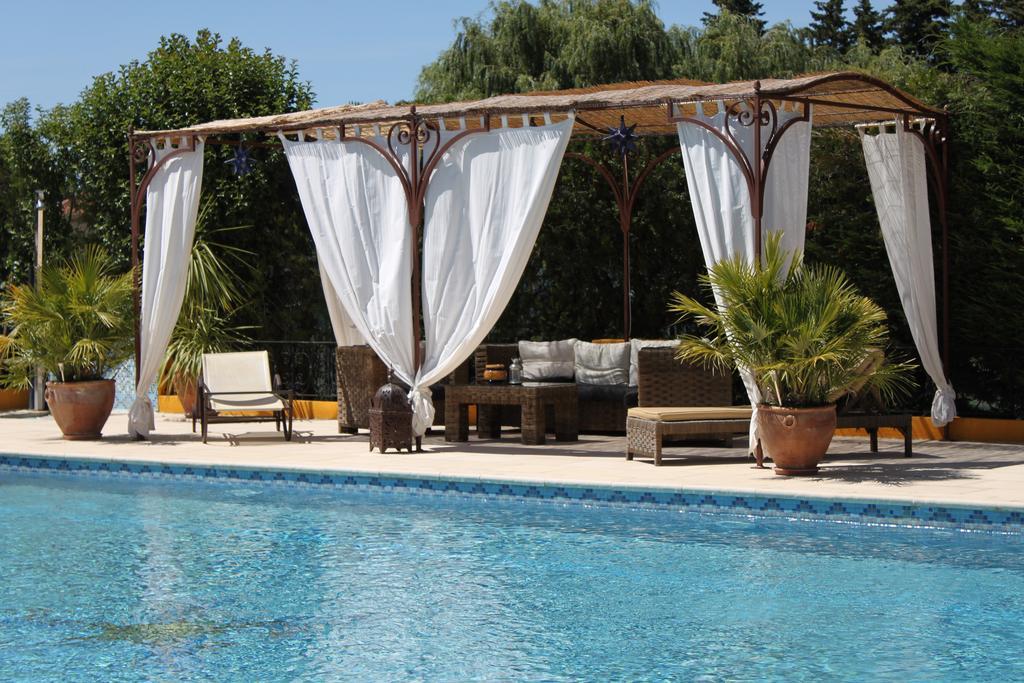 Gites Maisons De Vacances Domaine La Chamade Carpentras Kamer foto