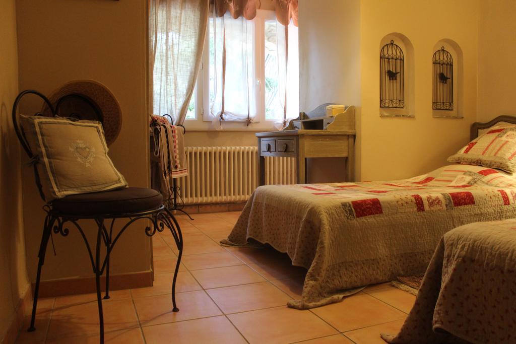 Gites Maisons De Vacances Domaine La Chamade Carpentras Kamer foto