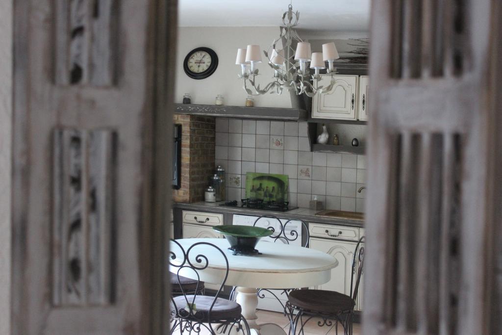 Gites Maisons De Vacances Domaine La Chamade Carpentras Kamer foto