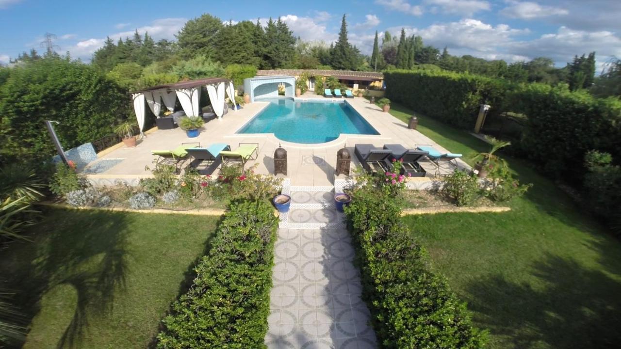 Gites Maisons De Vacances Domaine La Chamade Carpentras Buitenkant foto